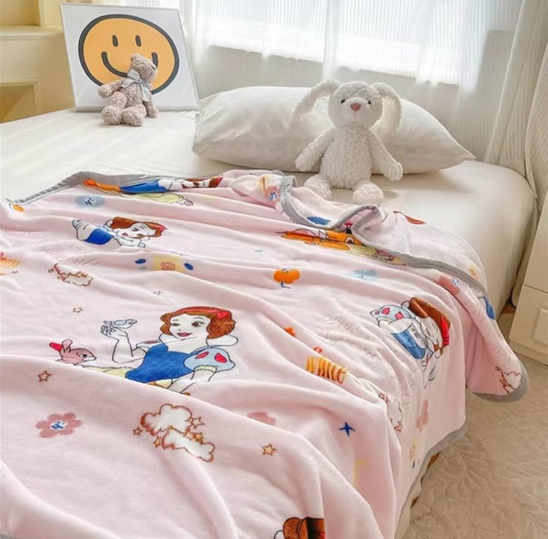 Kids Cartoon Blanket – Snowwhite Design - Image 3