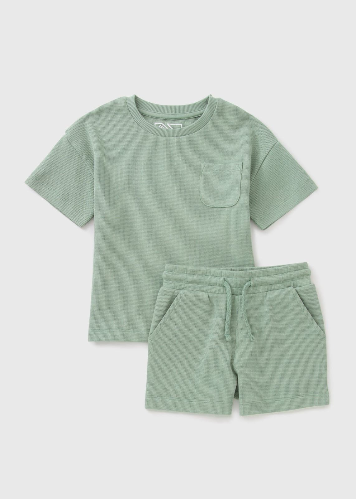 Boys set– طقم ولادي أخضر فاتح